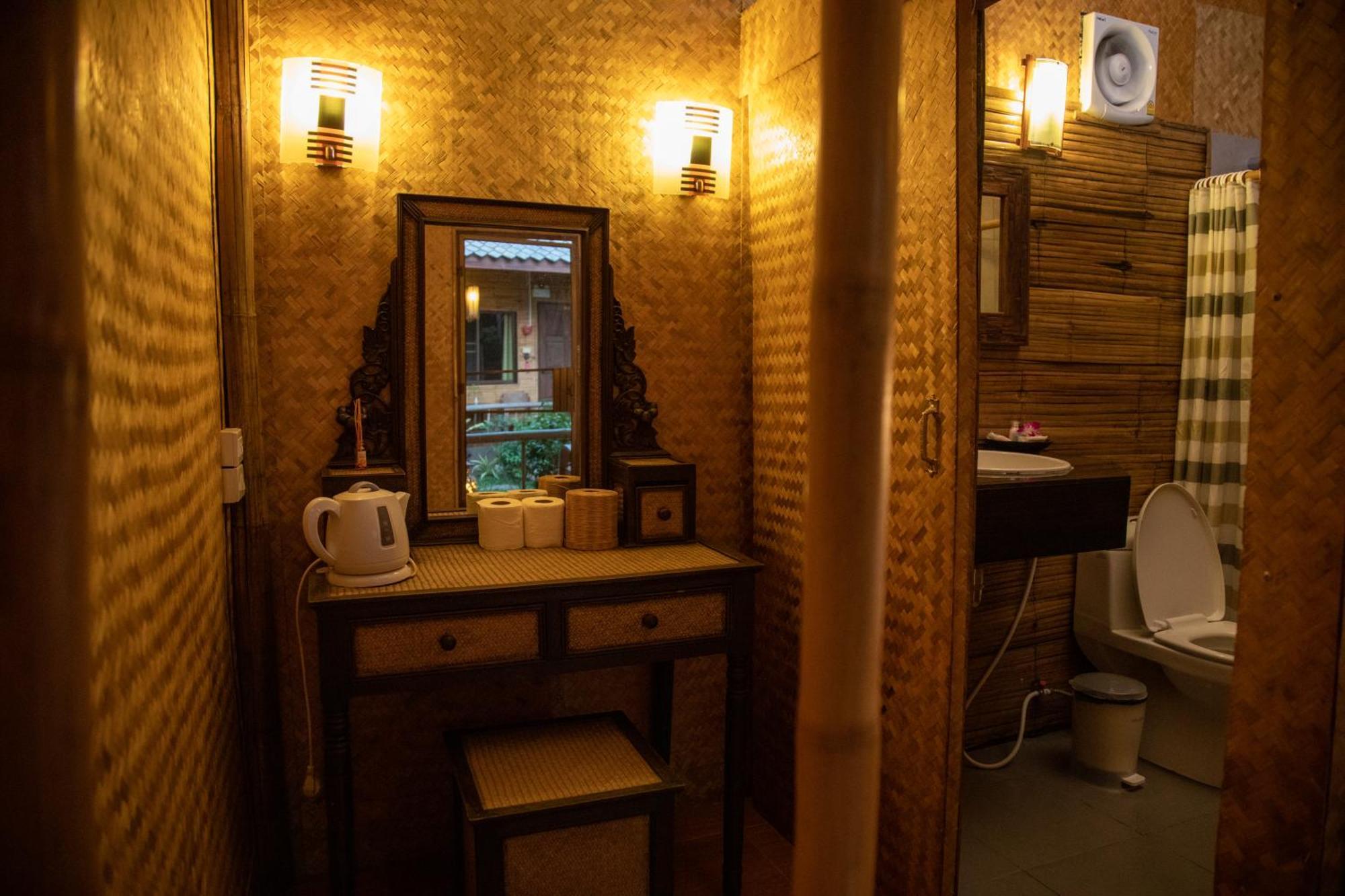 Boutique Hotel & Restaurant, Jaidee Bamboo Huts Csiangmaj Kültér fotó