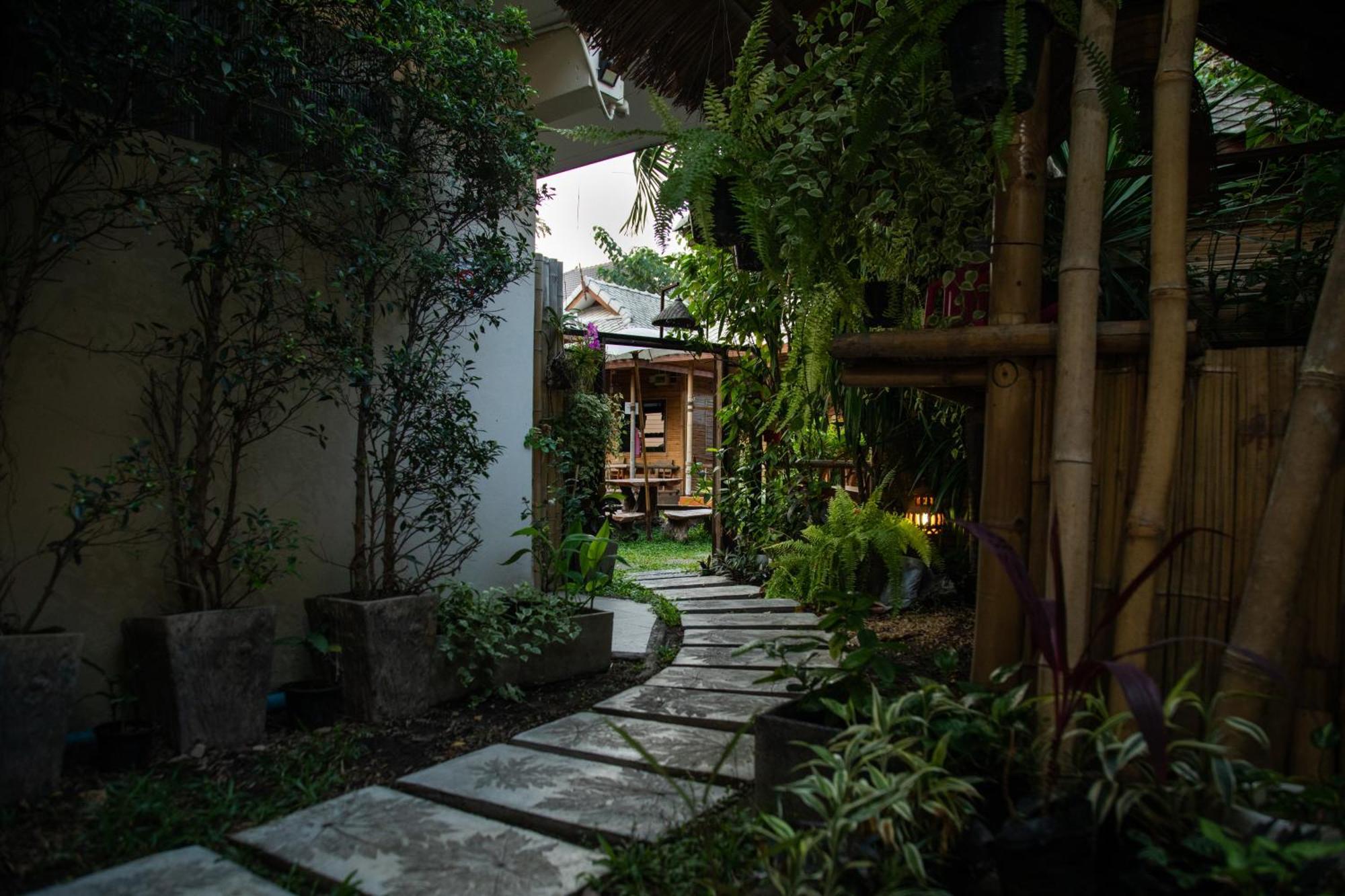 Boutique Hotel & Restaurant, Jaidee Bamboo Huts Csiangmaj Kültér fotó