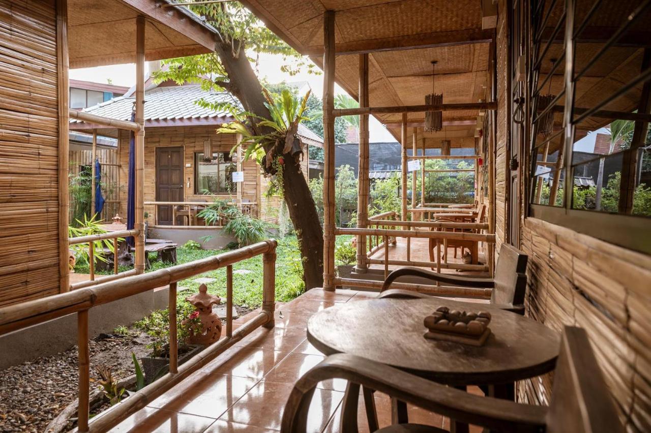 Boutique Hotel & Restaurant, Jaidee Bamboo Huts Csiangmaj Kültér fotó